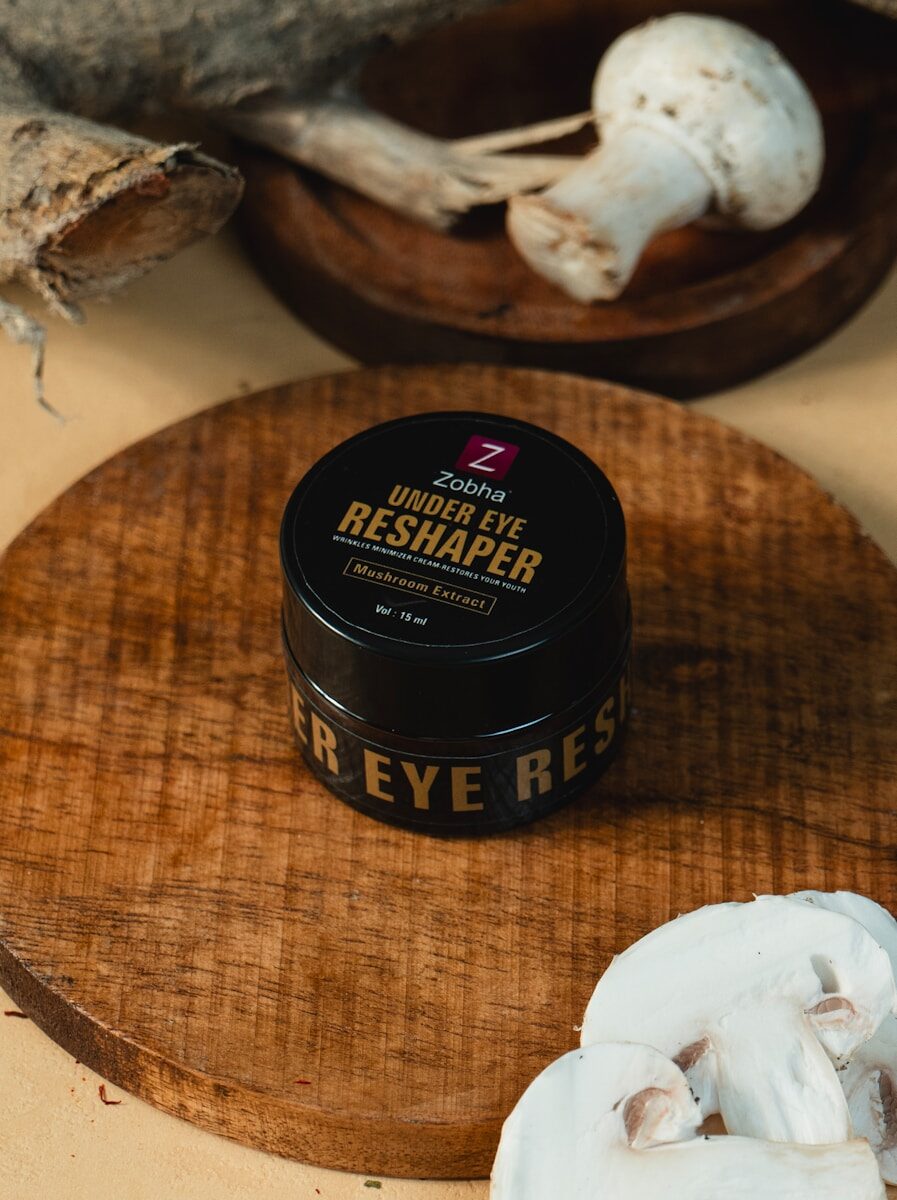 Under-Eye Brightening Powder